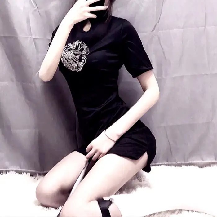 闺房淫娃